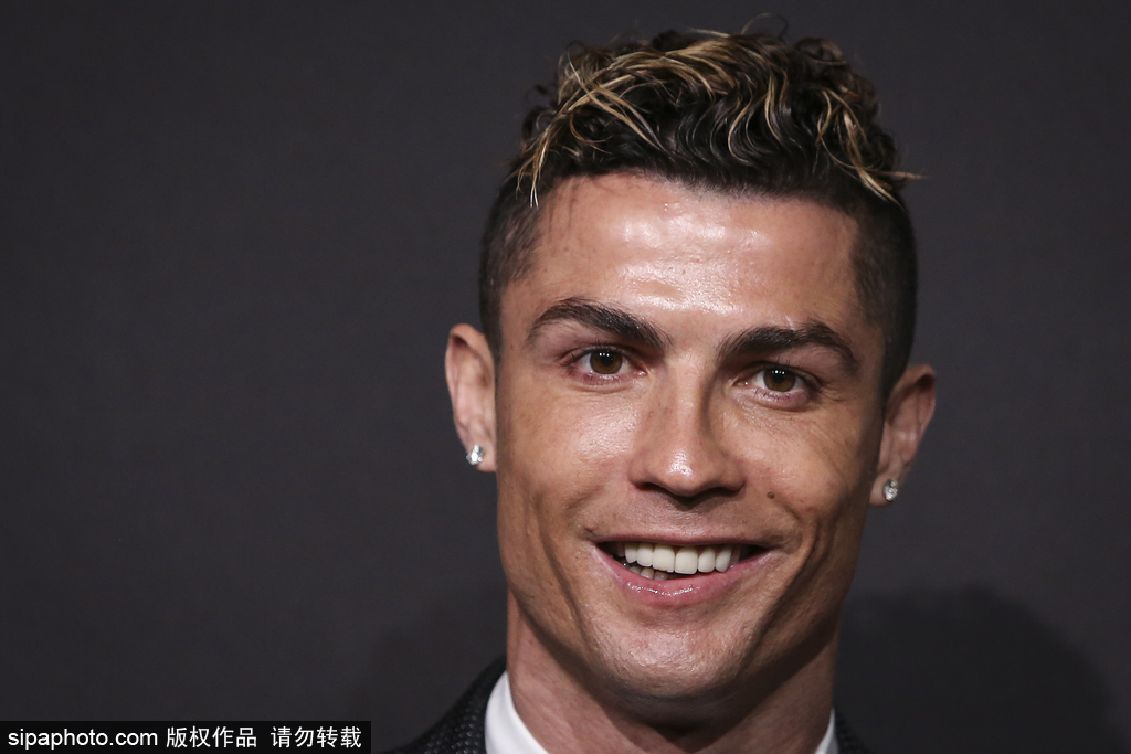 体坛：中足联应成为亚冠保卫战的参与者，联赛政策要给予支持（体坛：中足联应投身亚冠保卫战，联赛政策需予以支持）