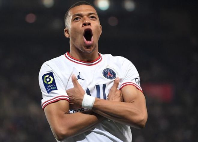 2025／26赛季英超：半个赛季过去了，今夏从德甲转战英超的三位高中锋谁表现最好（英超2025／26半程观察：今夏自德甲来投的三位高中锋谁最抢眼）