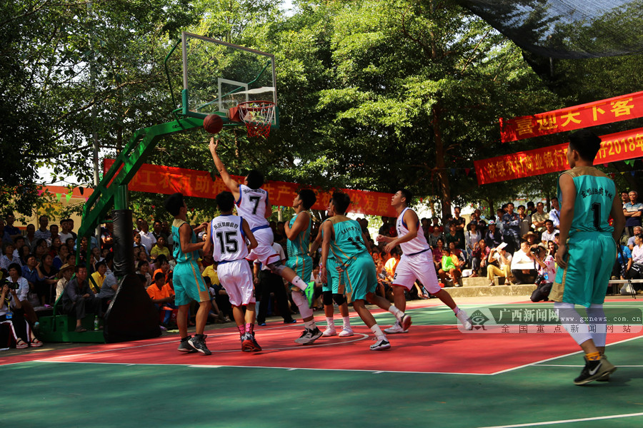 弗洛伦齐：在罗马时我们阵容很强，但对手是能拿100分的尤文（弗洛伦齐：罗马阵容不弱，却遇到能拿100分的尤文）