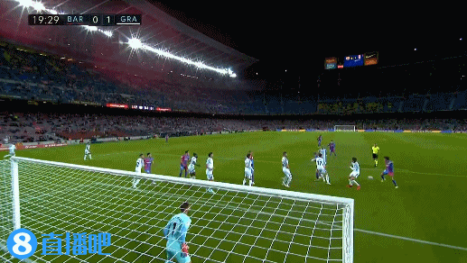 罗马主帅临场指挥获赞