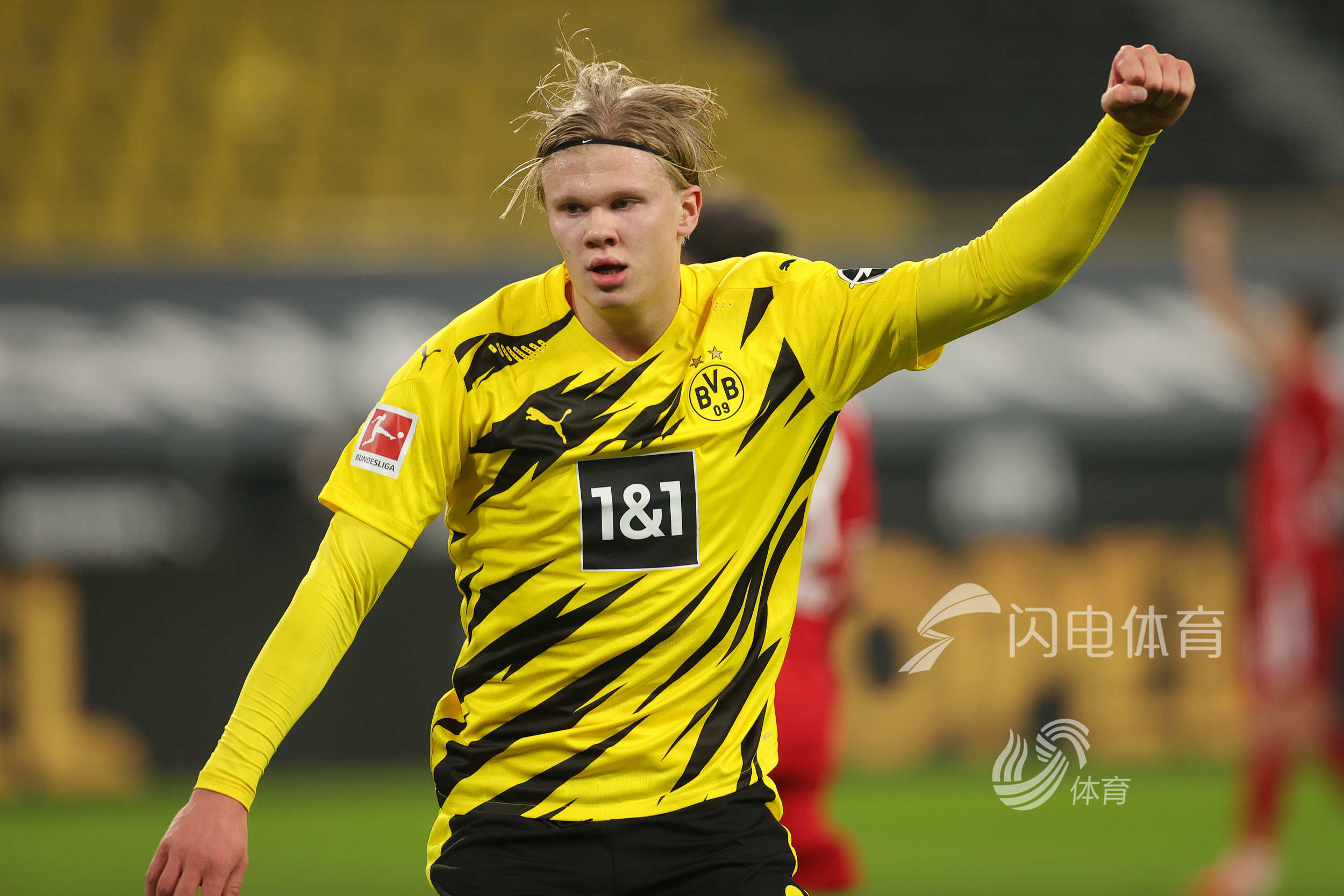 NBA交易市场动态：湖人完成签约,