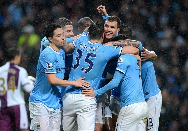 乌姆蒂蒂：德尚是顶级教练标杆；博格巴心理强大能重返巅峰（乌姆蒂蒂：德尚堪称顶级教练典范，博格巴心态强大有望重返巅峰）