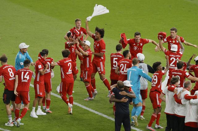 阿根廷足协主席：希望斯卡洛尼世界杯后留任，续约至2030（阿足协主席：盼斯卡洛尼世界杯后继续执教，合同续至2030年）