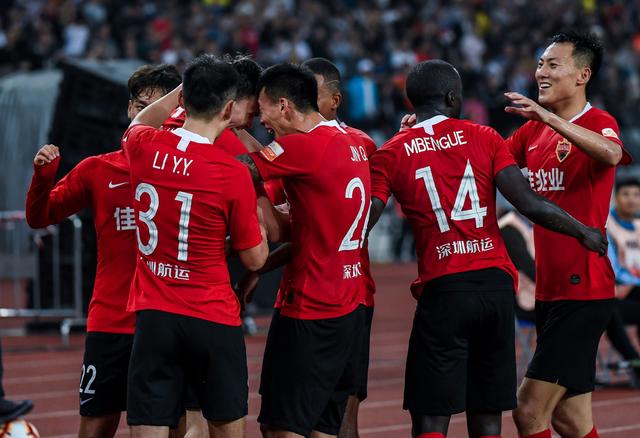 残特奥运田径比赛观赛指引，早晚较为清凉，请注意适时添衣（残特奥运田径观赛指南：晨晚气温偏凉，注意增添衣物）