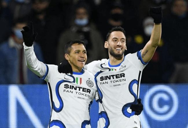 埃芬博格：希望未来乌尔比希成为拜仁一门，目前他是出色替补（埃芬博格：期待乌尔比希未来出任拜仁头号门将，目前他是可靠替补）