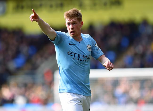 解锁新身份，美女球员艾丽莎-莱曼将成为米兰冬奥会火炬手（从绿茵到奥运火炬：美女球员艾丽莎-莱曼出任米兰冬奥会火炬手）